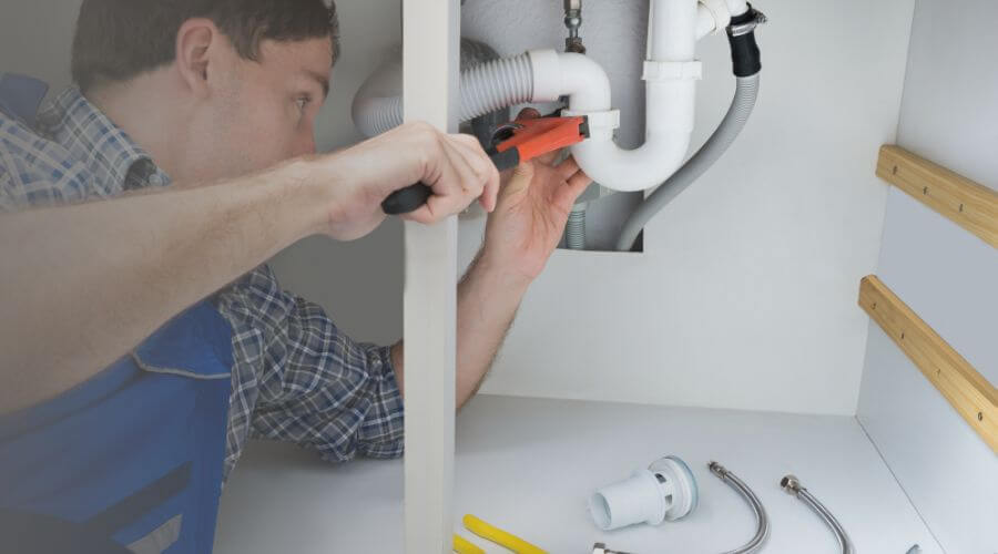 Professional sink repair in Lowpoint, IL